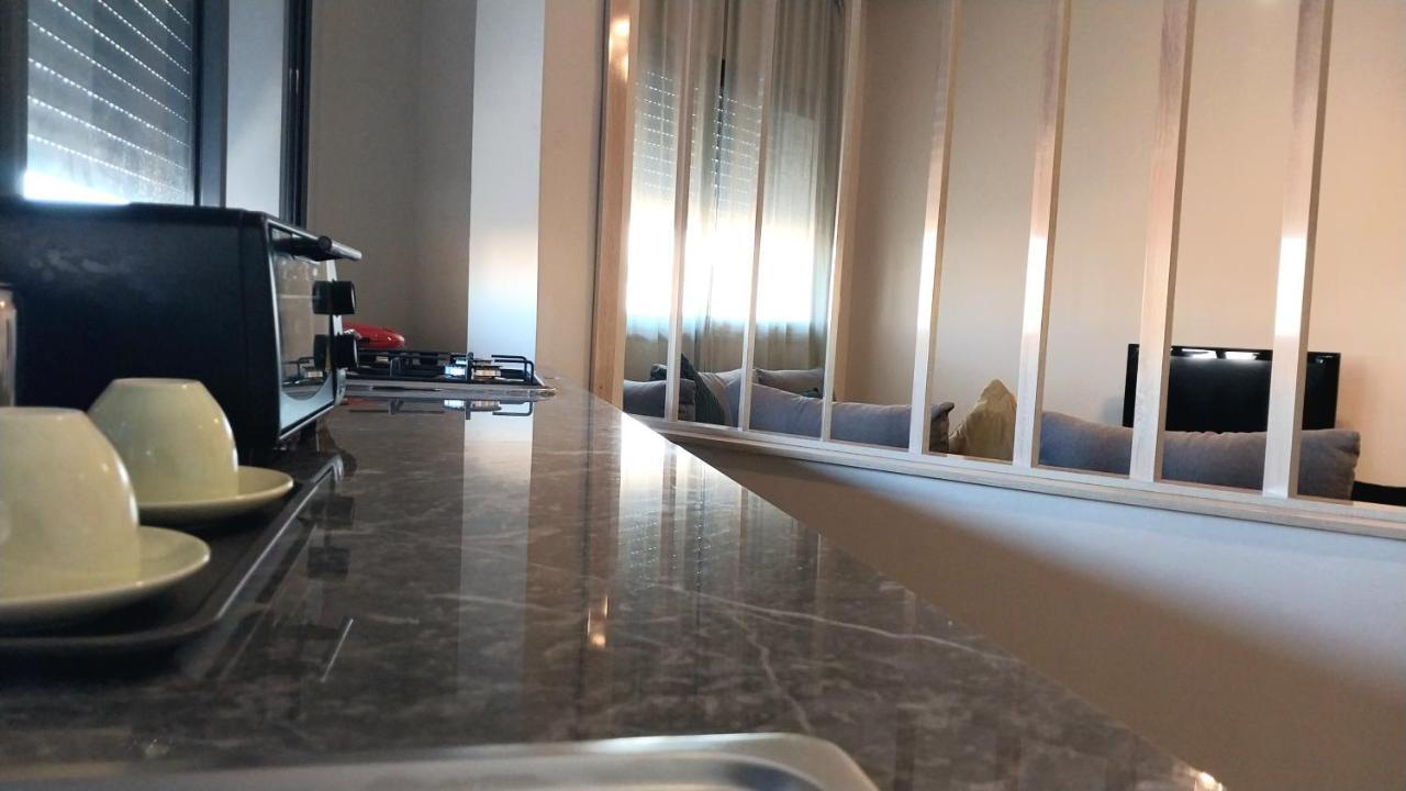 Beautiful Apartment Next To Airport Mohamed V Derroua Eksteriør billede